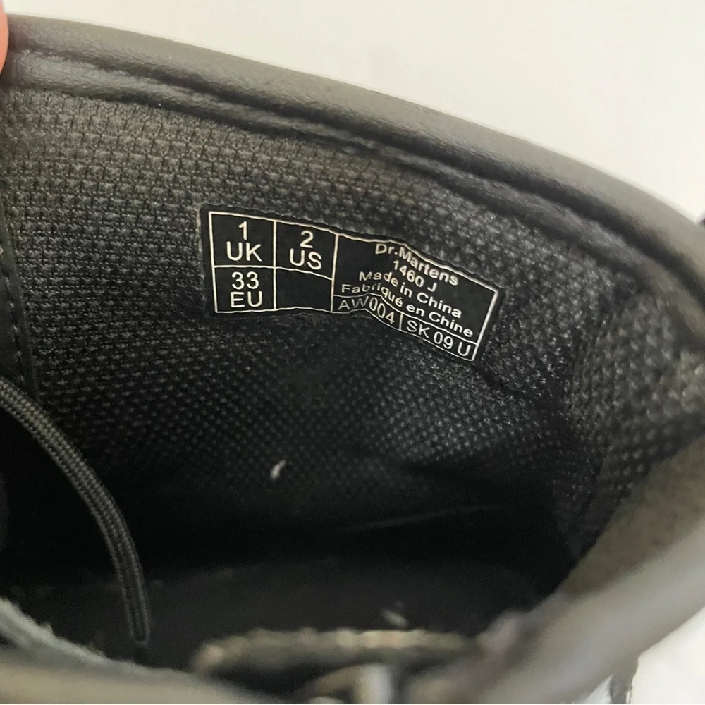 DR‎ MARTENS BLACK PATENT LEATHER BOOTS